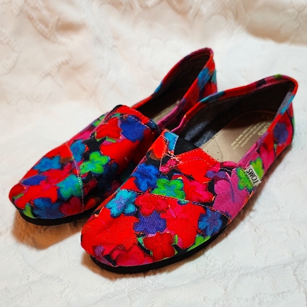 Toms Floral Printed Flats